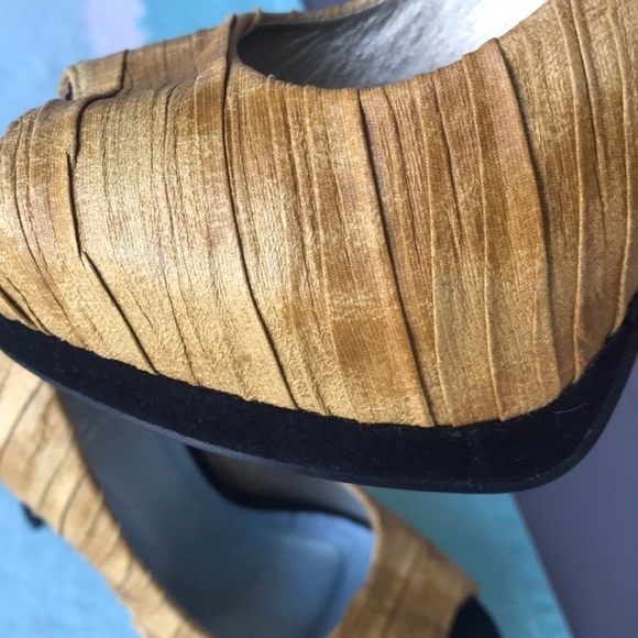 Maker’s Open Toe Platform Stiletto Heels‎ - Picture 6 of 7